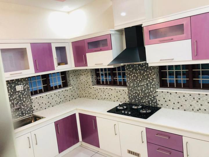 Indipendant house Kitchen 1