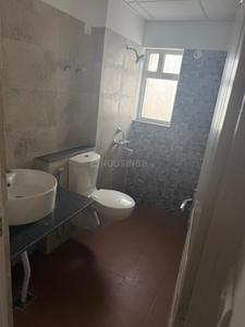 Bathroom Image of 1650 Sq.ft 3 BHK Apartment / Flat for rent in Sushma Grande Next, Gazipur Zirakpur for Rs. 20000