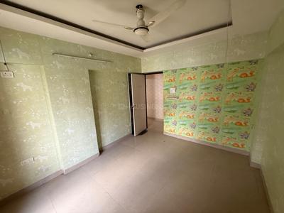 Bedroom Image of 1300 Sq.ft 3 BHK Apartment / Flat for rent in Paras Thakur Complex, Kandivali East Mumbai for Rs. 60000