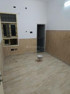 Hall Image of 850 Sq.ft 2 BHK Builder Floor for rent in Kamta Lucknow for Rs. 12000