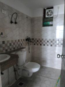 Common Bathroom Image of 2061 Sq.ft 4 BHK Apartment / Flat for rent in Amrapali Pan Oasis, Sector 70 Noida for Rs. 70000