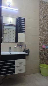 Bathroom Image of 1000 Sq.ft 2 BHK Builder Floor for rent in Lajpat Nagar New Delhi for Rs. 50000