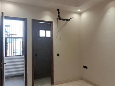 Bedroom Image of 900 Sq.ft 3 BHK Builder Floor for sale in Paschim Vihar New Delhi for Rs. 21000000