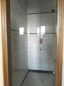 Bathroom Image of 950 Sq.ft 3 BHK Apartment / Flat for sale in Adlakha Sheetal Apartments, Sector 14 Rohini New Delhi for Rs. 14000000