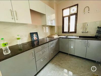 Kitchen Image of 2200 Sq.ft 3 BHK Builder Floor for rent in Palam Vihar Extension Gurgaon for Rs. 35000