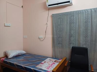 Bedroom Image of 1040 Sq.ft 2 BHK Apartment / Flat for rent in Ramapuram Chennai for Rs. 40000