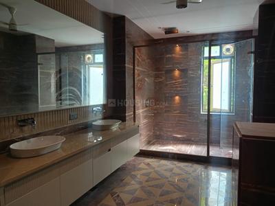 Image of 5922 Sq.ft 4 BHK Builder Floor for sale in Shanti Niketan, New Delhi for Rs. 285000000