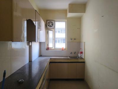 Kitchen Image of 680 Sq.ft 2 BHK Apartment / Flat for rent in Pyramid Elite, Sector 86 Gurgaon for Rs. 18000