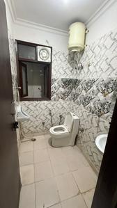 Bathroom Image of 350 Sq.ft 1 RK Independent House for rent in Saket Harmony, Said-Ul-Ajaib New Delhi for Rs. 14000