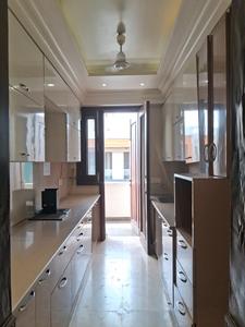 Kitchen Image of 1350 Sq.ft 3 BHK Builder Floor for rent in Paschim Vihar New Delhi for Rs. 50000