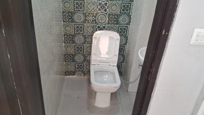 Image of 950 Sq.ft 2 BHK Builder Floor for rent in  Mayur Vihar Phase 1 Pocket 1 RWA, Mayur Vihar Phase 1, New Delhi for Rs. 25000