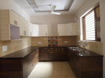 Kitchen Image of 1480 Sq.ft 3 BHK Builder Floor for sale in Sector 38 Gurgaon for Rs. 23000000