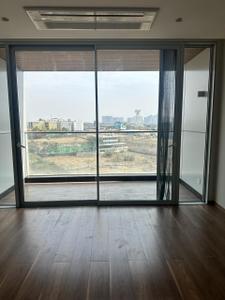 Bedroom Image of 2450 Sq.ft 3.5 BHK Apartment / Flat for sale in Panchshil Towers, Kharadi Pune for Rs. 40000000