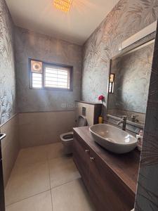 Image of 1850 Sq.ft 3 BHK Apartment / Flat for sale in HSR Layout, Bengaluru for Rs. 28000000
