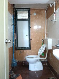 Common Bathroom Image of 520 Sq.ft 1 BHK Apartment / Flat for rent in Puraniks Hometown Tower E, Kasarvadavali Thane for Rs. 25000