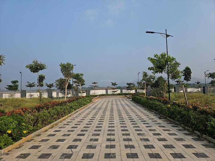 Uruli Kanchan Main Image 1