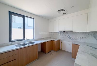 Kitchen Image of 3058 Sq.ft 4 BHK Villa for rent in Jebel Ali Village Dubai for Rs. 548167