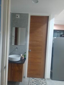 Bathroom Image of 1950 Sq.ft 3 BHK Apartment / Flat for rent in Shreeji Woods Ville, Sargasan Gandhinagar for Rs. 38000