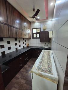 Kitchen Image of 1500 Sq.ft 3 BHK Builder Floor for rent in Mansarover Garden New Delhi for Rs. 40000