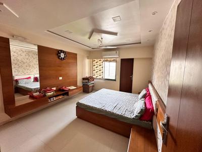 Bedroom Image of 2250 Sq.ft 3 BHK Apartment / Flat for sale in Satellite Ahmedabad for Rs. 21100000
