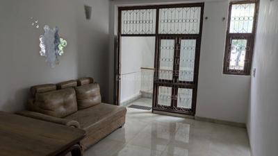 Hall Image of 800 Sq.ft 1 BHK Builder Floor for rent in Safdarjung Enclave New Delhi for Rs. 40000