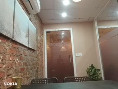 Bathroom Image of 500 Sq.ft 3 BHK Independent House for rent in Sector 61 Noida for Rs. 38000