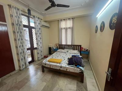 Bedroom Image of 800 Sq.ft 2 BHK Builder Floor for rent in Gulmohar Park New Delhi for Rs. 42000