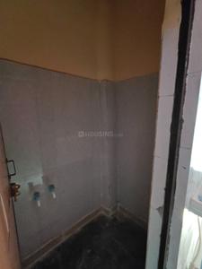 Bathroom Image of 540 Sq.ft 2 BHK Independent House for rent in Kondli New Delhi for Rs. 11500