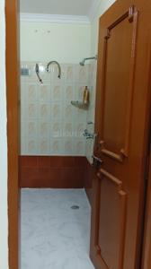 Bathroom Image of 1150 Sq.ft 2 BHK Independent House for rent in Gomti Nagar Lucknow for Rs. 18000