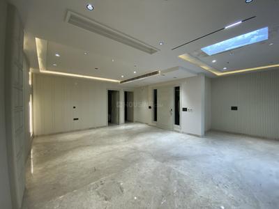 Bedroom Image of 2400 Sq.ft 4 BHK Penthouse for sale in Model Town New Delhi for Rs. 70000000