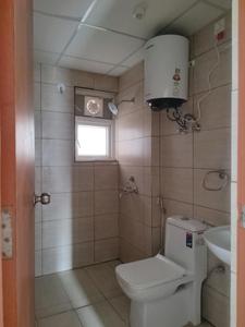 Common Bathroom Image of 1285 Sq.ft 3 BHK Apartment / Flat for sale in Tata Eureka Park Phase 1, Sector 150 Noida for Rs. 14980000