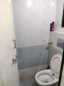 Common Bathroom One Image of 600 Sq.ft 1 BHK Apartment / Flat for rent in Bharat Vihar New Delhi for Rs. 27000