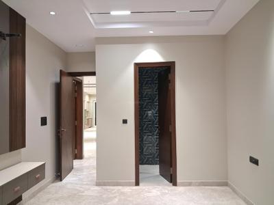 Bedroom Image of 1801 Sq.ft 3 BHK Builder Floor for sale in Paschim Vihar New Delhi for Rs. 35000000