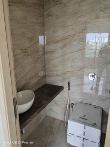 Bathroom Image of 727 Sq.ft 2 BHK Apartment / Flat for sale in Sahakar Excel Acropolis I, Bandra East Mumbai for Rs. 23000000