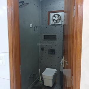 Image of 1140 Sq.ft 2 BHK Builder Floor for rent in Sector 17 Rohini, New Delhi for Rs. 25000