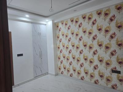 Bedroom Image of 1250 Sq.ft 3 BHK Builder Floor for sale in Shalimar Garden Ghaziabad for Rs. 11000000