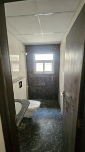 Bathroom Image of 2229 Sq.ft 4 BHK Builder Floor for sale in BPTP Amstoria , Sector 102 Gurgaon for Rs. 31500000