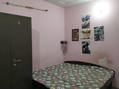 Bedroom Image of 540 Sq.ft 2 BHK Builder Floor for rent in Mayur Vihar Phase 1 New Delhi for Rs. 20000
