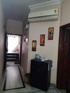 Bedroom Image of 1250 Sq.ft 2 BHK Builder Floor for rent in Ashok Vihar New Delhi for Rs. 35000