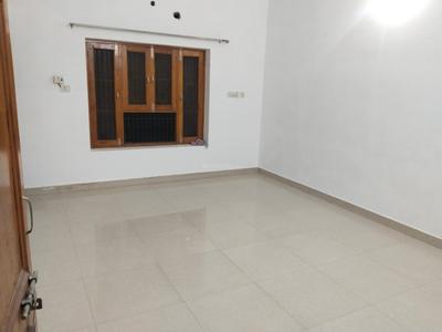 Bedroom Image of 1400 Sq.ft 2 BHK Builder Floor for rent in Lanka Varanasi for Rs. 25000