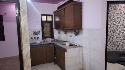 Kitchen Image of 540 Sq.ft 2 BHK Builder Floor for sale in Dwarka Mor New Delhi for Rs. 2500000