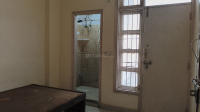 Bedroom Image of 700 Sq.ft 2 BHK Apartment / Flat for rent in Chhattarpur New Delhi for Rs. 15000