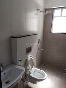 Bathroom Image of 1500 Sq.ft 3 BHK Apartment / Flat for sale in Mohar Luxe Towers, Gokhalenagar Pune for Rs. 22500000