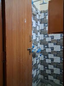 Common Bathroom Image of 850 Sq.ft 2 BHK Apartment / Flat for sale in Sector 49 Noida for Rs. 2900000