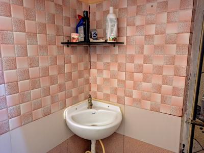 Bathroom Image of 10000 Sq.ft 10 BHK Independent House for sale in English Bazar Malda for Rs. 55000000