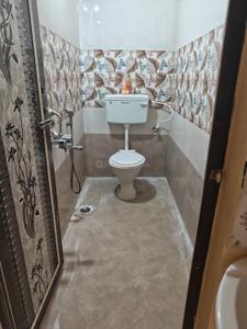 Bathroom Image of 1750 Sq.ft 3 BHK Apartment / Flat for rent in Pothinamallayya Palem Visakhapatnam for Rs. 15000