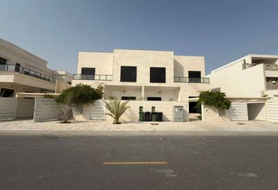 Image of 5000 Sq.ft 5 BHK Villa for rent in Dubai Nad Al Sheba Gardens 10 by Dubai Properties Group, Nad Al Sheba, Dubai for Rs. 1061667