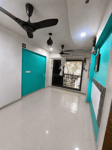 Living Room Image of 750 Sq.ft 2.5 BHK Apartment / Flat for sale in Hari Om Nagar Thane for Rs. 13500000