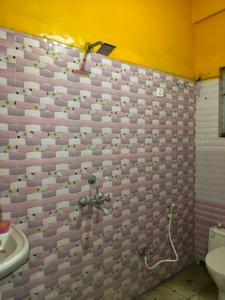 Image of 1250 Sq.ft 3 BHK Apartment / Flat for rent in Airport Gate no. 1, Kolkata for Rs. 19000
