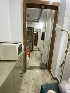 Kitchen Image of 960 Sq.ft 2 BHK Builder Floor for rent in Mansarover Garden New Delhi for Rs. 45000